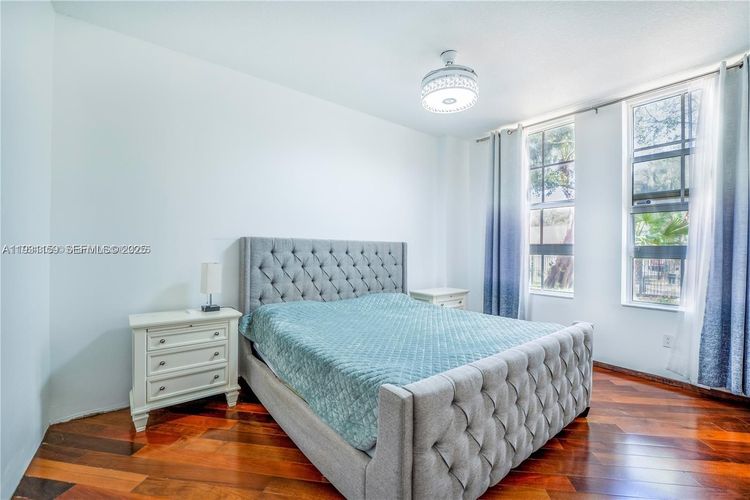 Alaqua #127 image #17