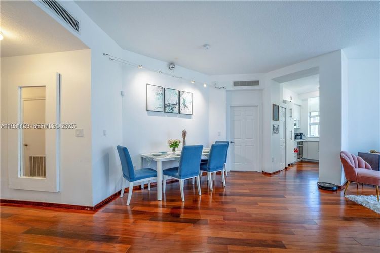 Alaqua #127 image #21