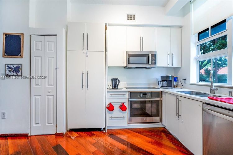 Alaqua #127 image #22