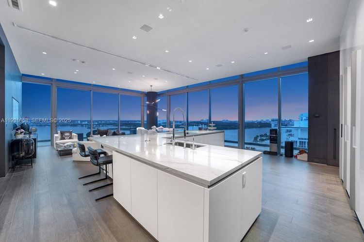 Oceana Bal Harbour #2801 image #54