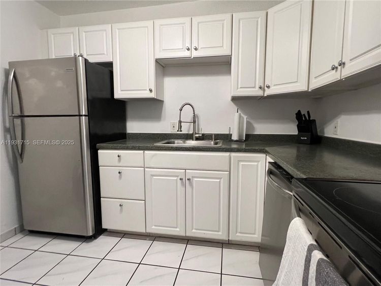 Bayview Terrace #1205 image #10