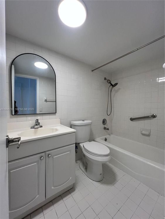 Bayview Terrace #1205 image #18