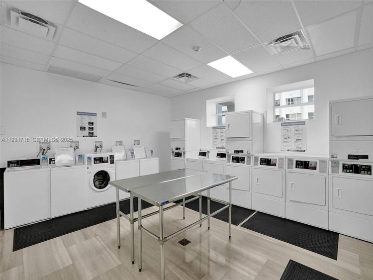 Bayview Terrace #1205 image #31