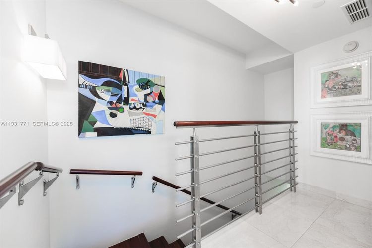 Atrium #1-1213 image #10