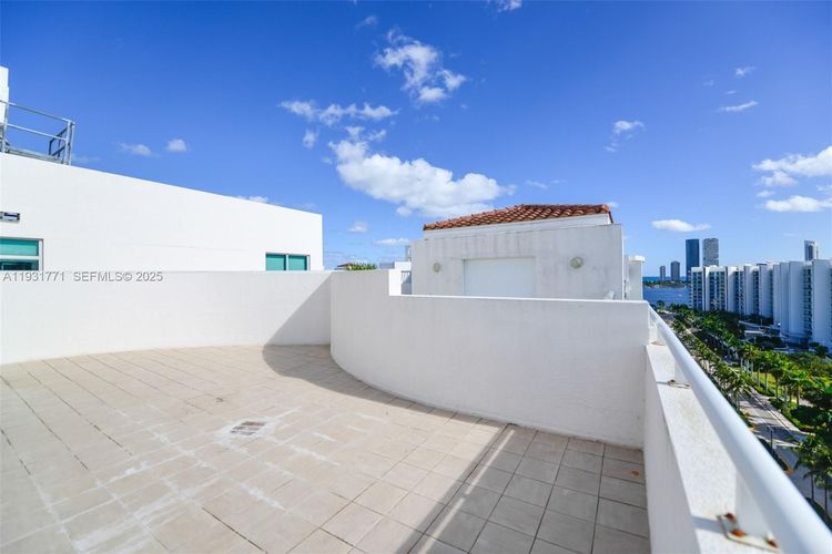 Atrium #1-1213 image #12