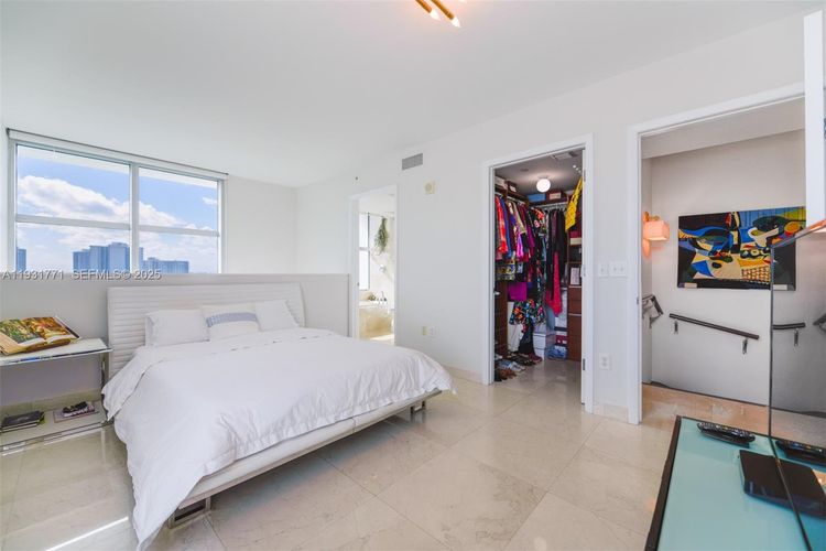 Atrium #1-1213 image #14