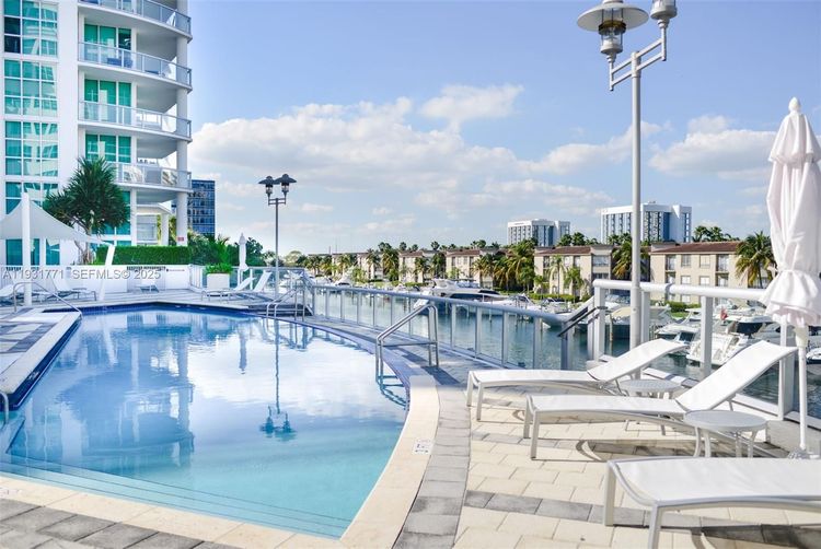 Atrium #1-1213 image #26