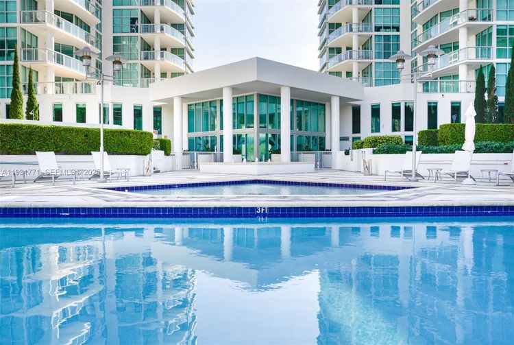 Atrium #1-1213 image #27