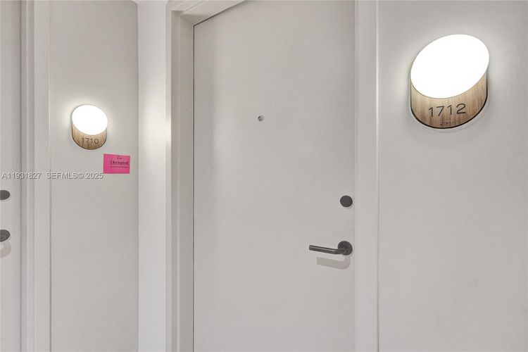 72 Park #1712 image #11