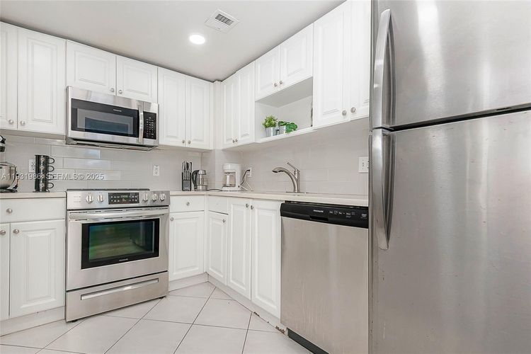 The Hemispheres #MR image #11