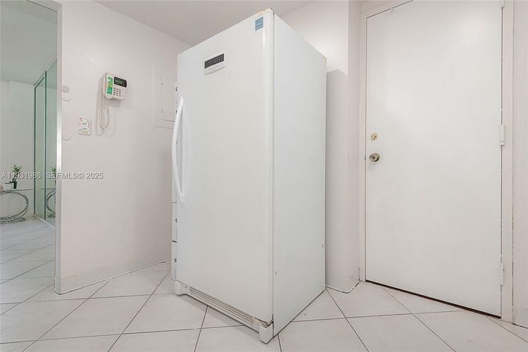 The Hemispheres #MR image #12