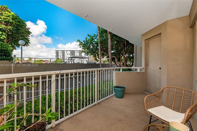 The Hemispheres #MR image #25