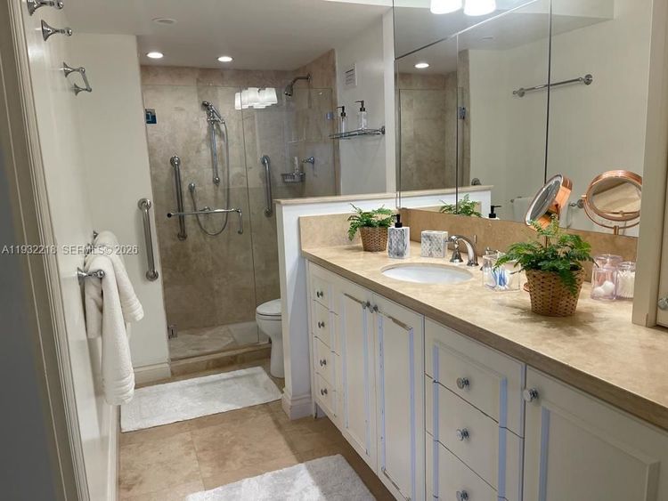 Towers of Key Biscayne #A504 image #33