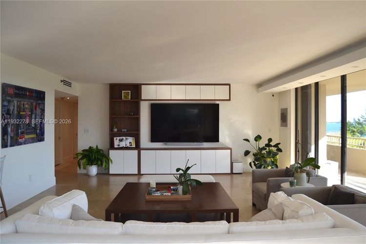 Jockey Club III #351 image #13