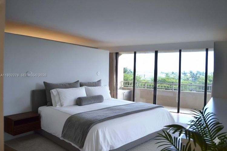 Jockey Club III #351 image #18