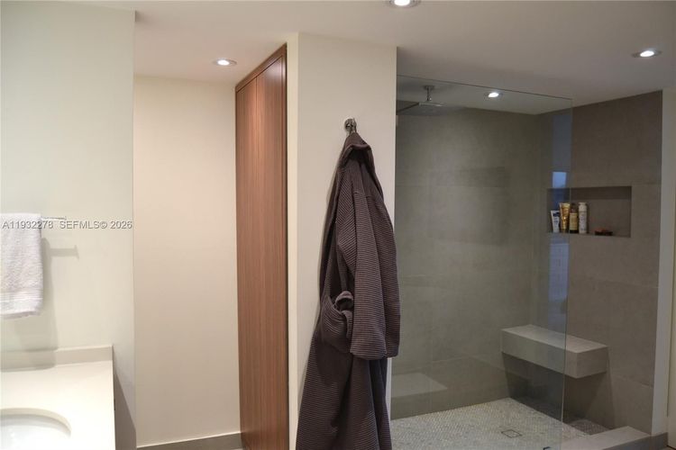 Jockey Club III #351 image #24