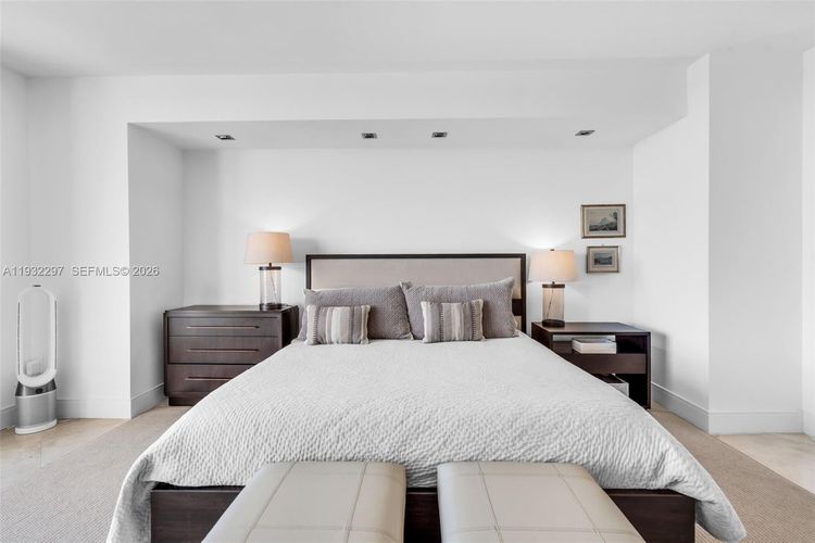 Ocean Club - Club Tower Three #801 image #19