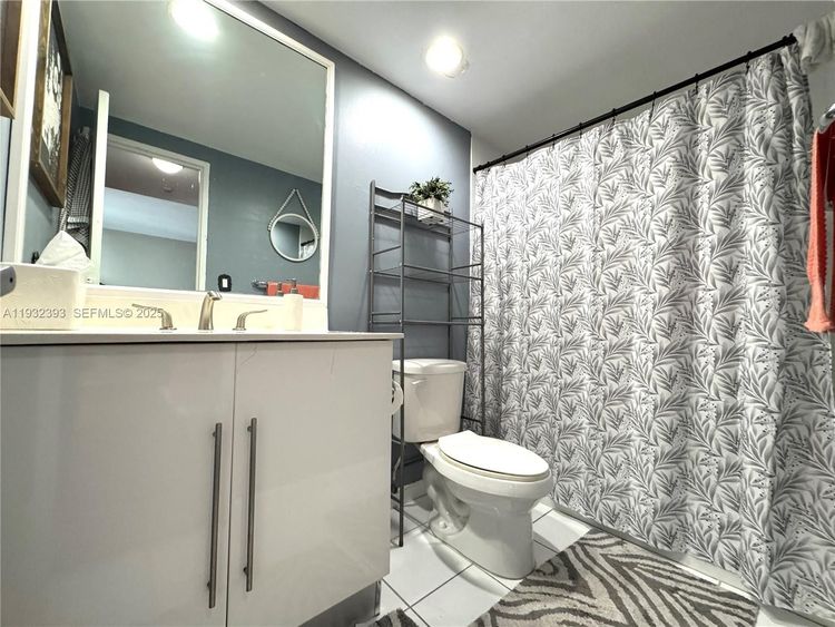 The Residences On Hollywood Beach #335 image #17