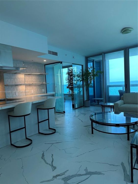 Carillon Condo North Tower #1008 image #11