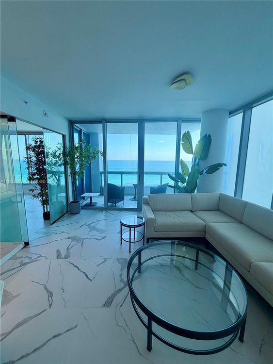 Carillon Condo North Tower #1008 image #31