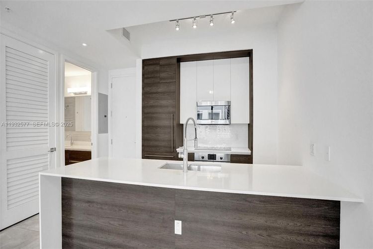 Merrick Manor #LPH903 image #11