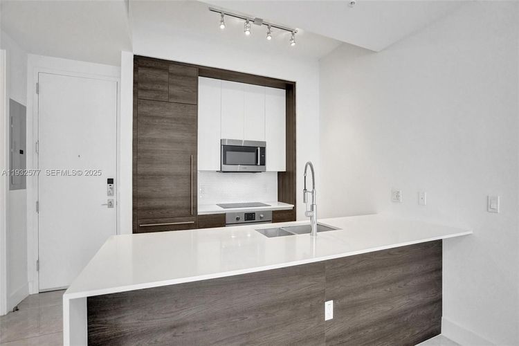 Merrick Manor #LPH903 image #13