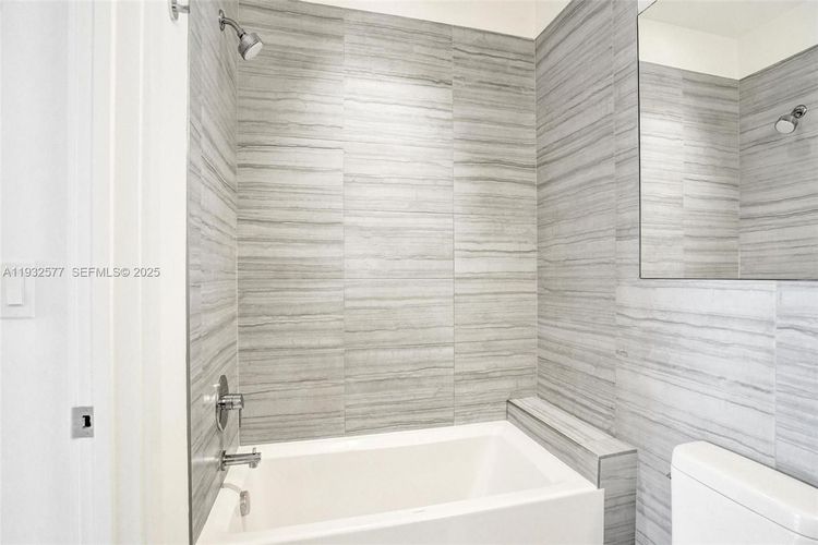 Merrick Manor #LPH903 image #19