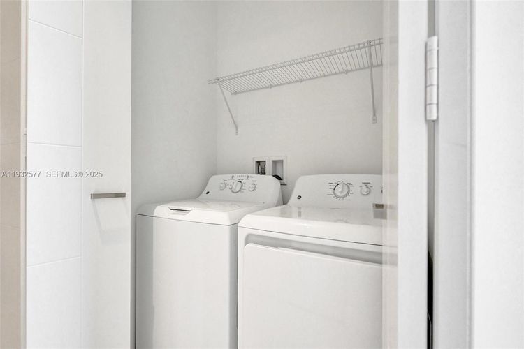 Merrick Manor #LPH903 image #27