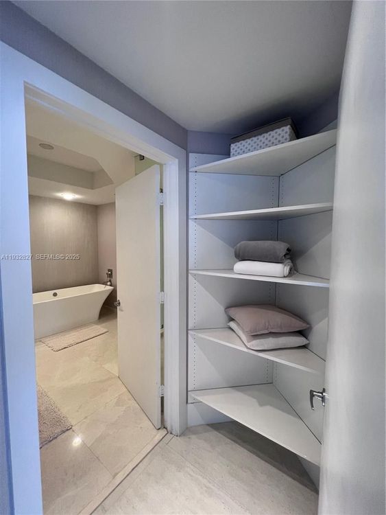 Marina Palms Yacht Club and Residences North Tower #1402 image #14