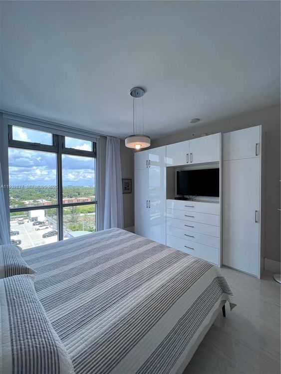 Marina Palms Yacht Club and Residences North Tower #1402 image #27