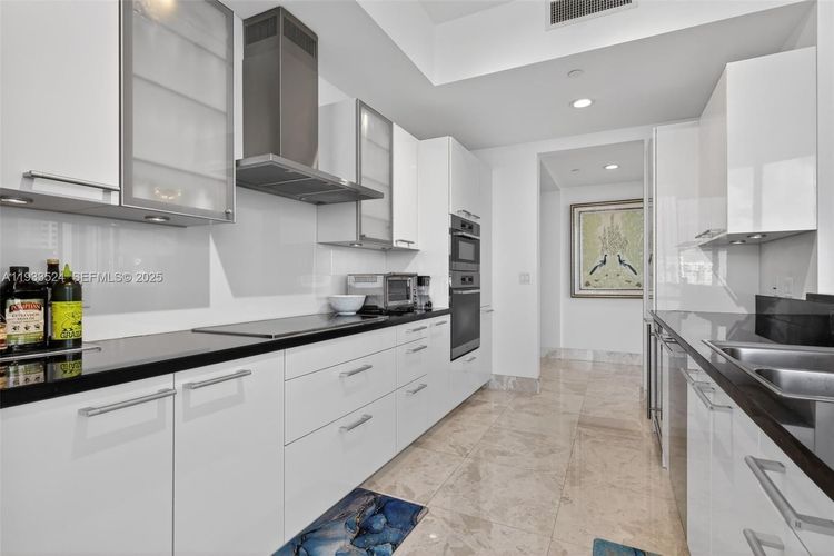 Bellini Williams Island #1403 image #10