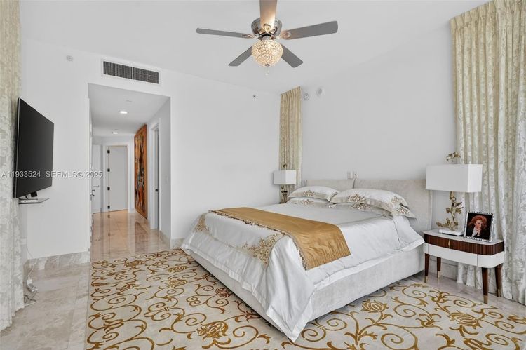 Bellini Williams Island #1403 image #24