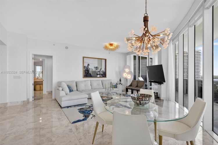 Bellini Williams Island #1403 image #8