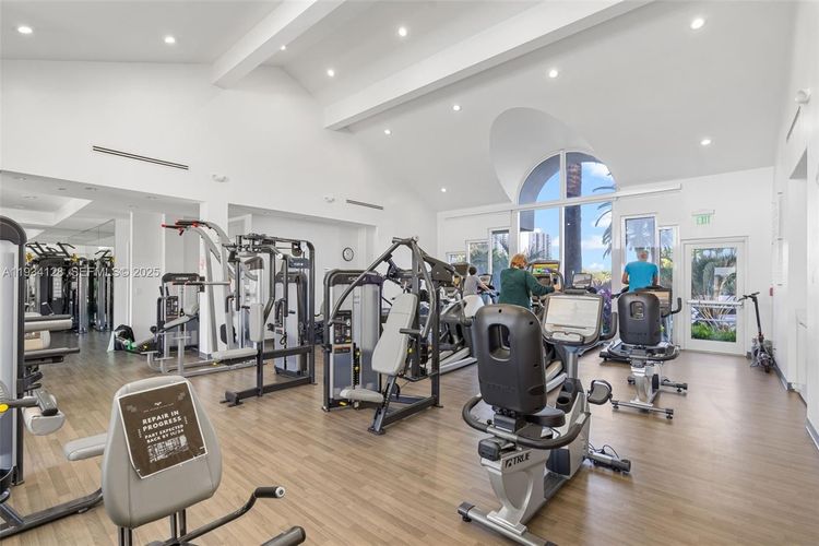 One Island Place #603B image #53