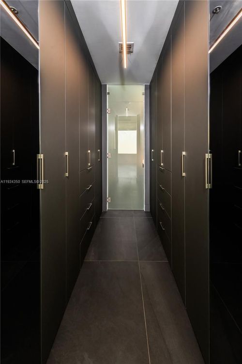 Space 01 Lofts #1401 image #12