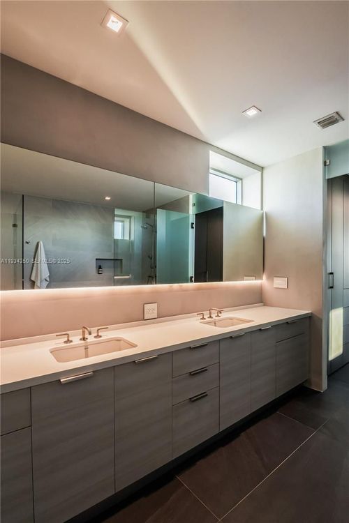 Space 01 Lofts #1401 image #14