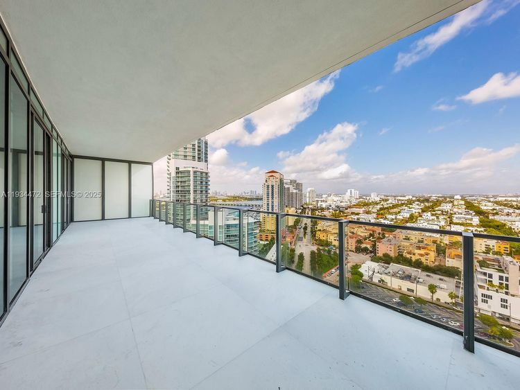 Apogee #2103 image #19