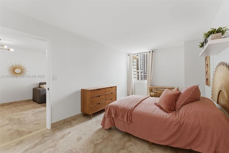 Madison Downtown #W-806 image #11