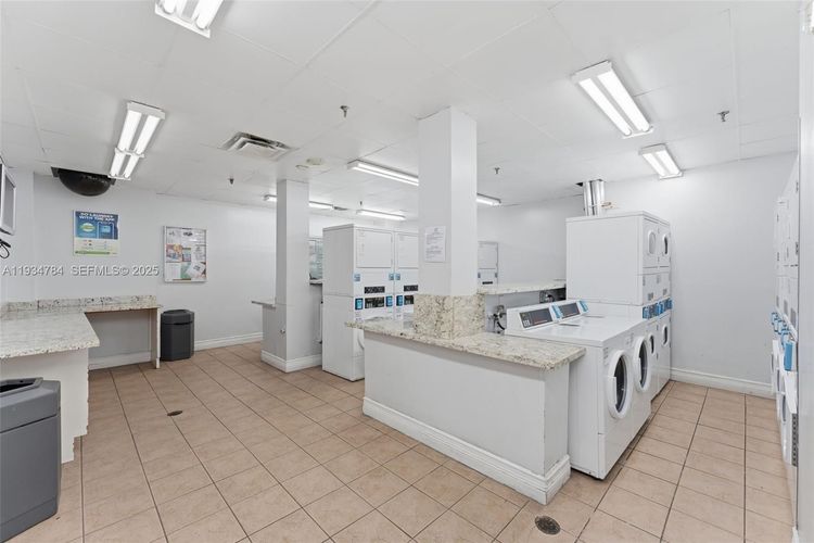 Madison Downtown #W-806 image #32