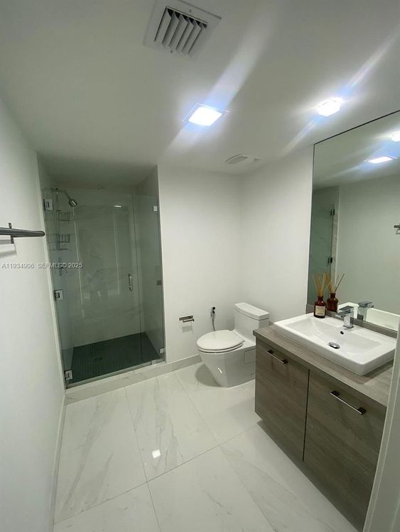 400 Sunny Isles #1616 image #11