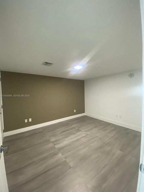 400 Sunny Isles #1616 image #13