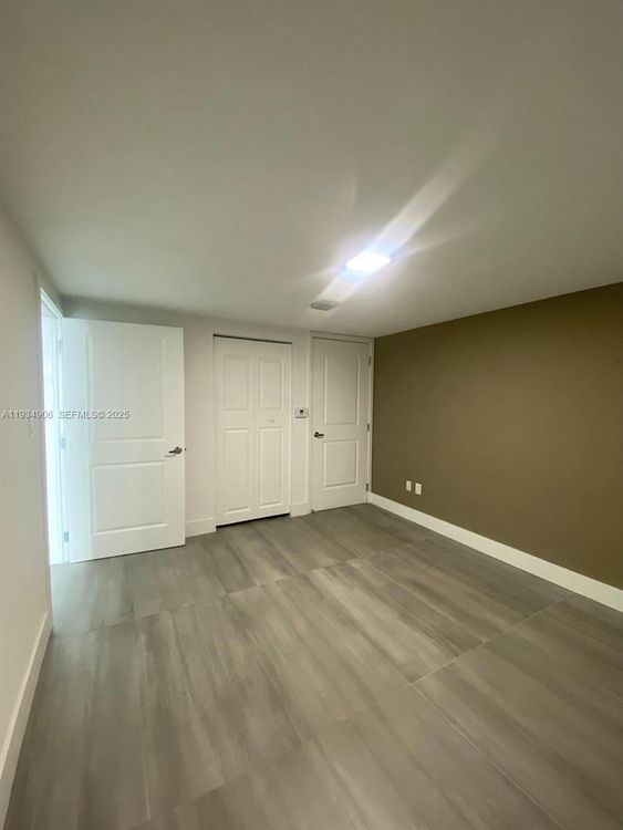 400 Sunny Isles #1616 image #14