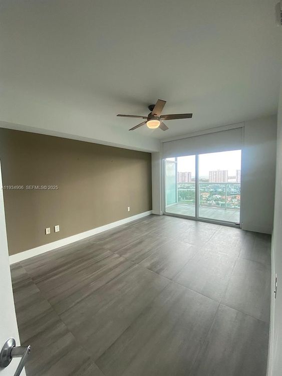 400 Sunny Isles #1616 image #16