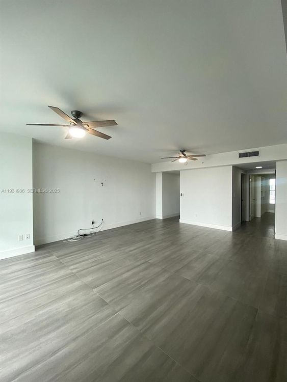 400 Sunny Isles #1616 image #21