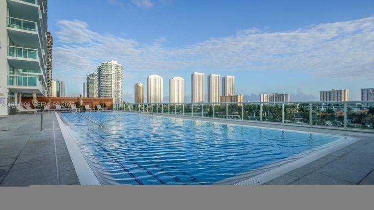 400 Sunny Isles #1616 image #31