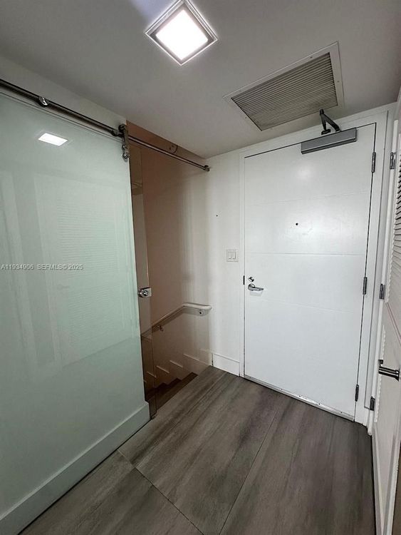 400 Sunny Isles #1616 image #9