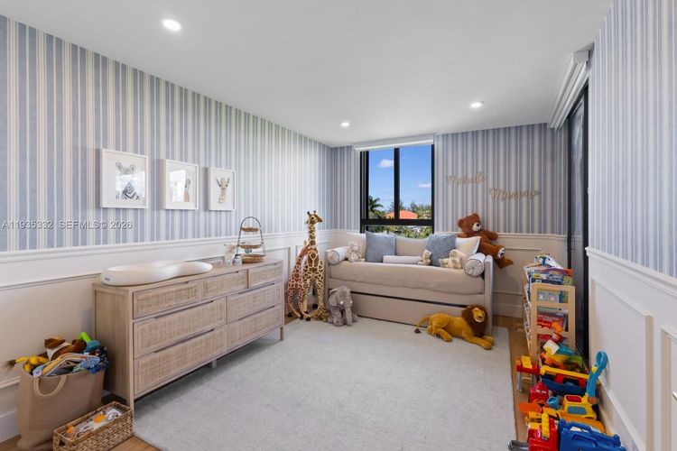 Key Colony IV Botanica #446 image #16