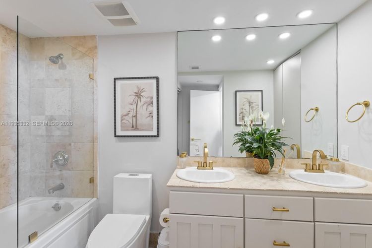 Key Colony IV Botanica #446 image #18