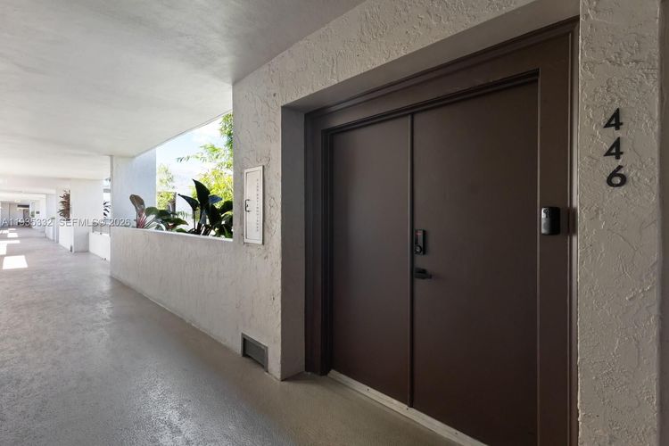 Key Colony IV Botanica #446 image #23