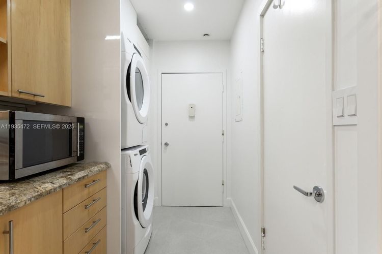 Towers of Key Biscayne #B101 image #10